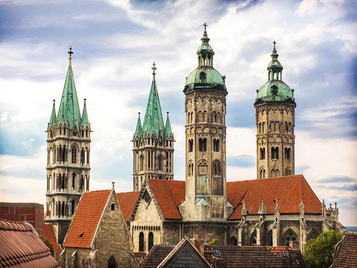 Apartments Am Dom Наумбург Экстерьер фото